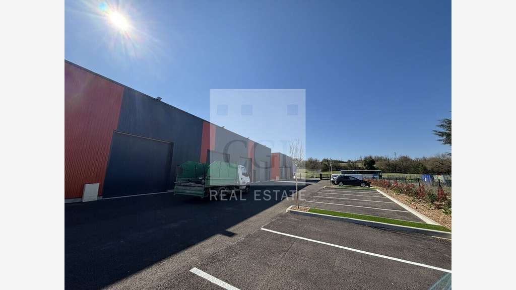 Vente local d'activité 347m² à Charvieu-Chavagneux