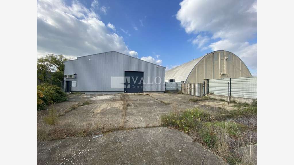 Local d'activité 1350m² à Chasse-sur-Rhône A7/A46