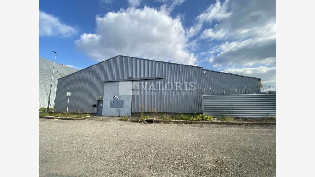 Local d'activité 1350m² à Chasse-sur-Rhône A7/A46