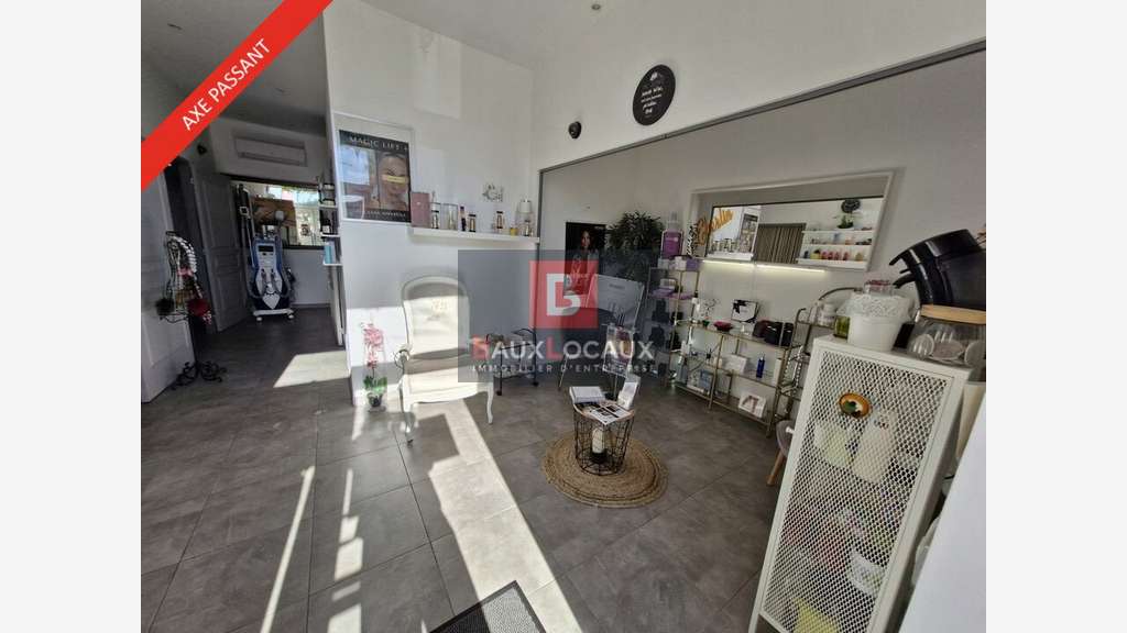 CHÂTEAUNEUF-LES-MARTIGUES - LOCAL PROFESSIONNEL à