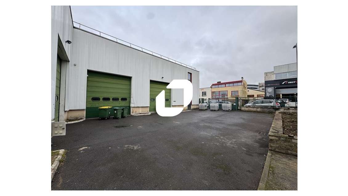 Vente Local d'activité 529m² Chatillon