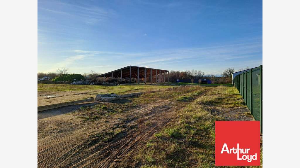 AV bâtiment de stockage de 672m² à Chauvigny