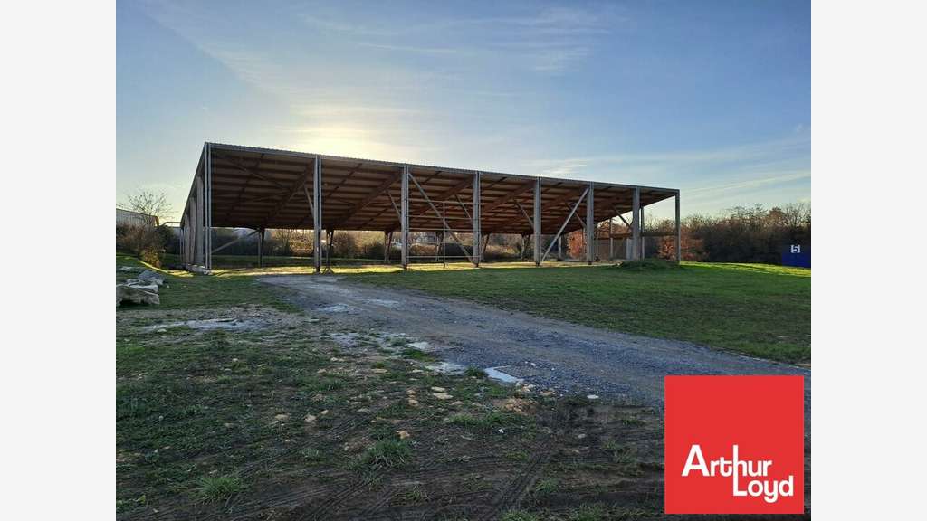AV bâtiment de stockage de 672m² à Chauvigny
