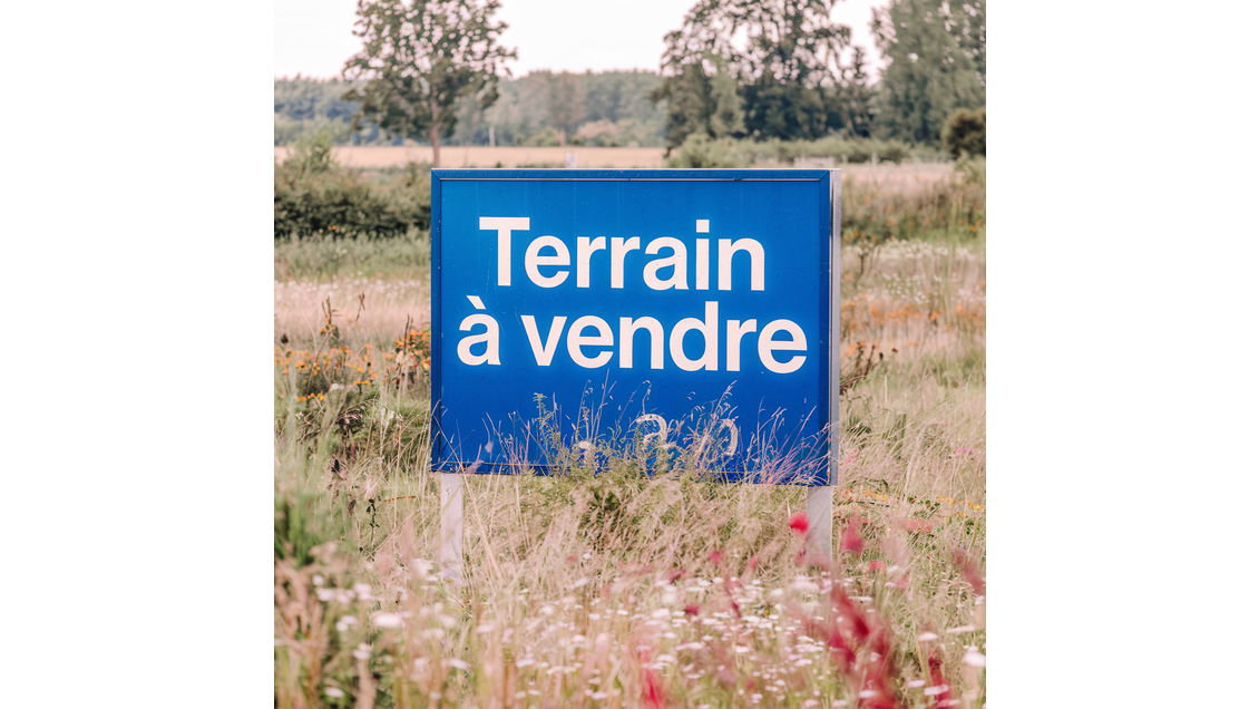 Terrain industriel avec bâtiment (89)