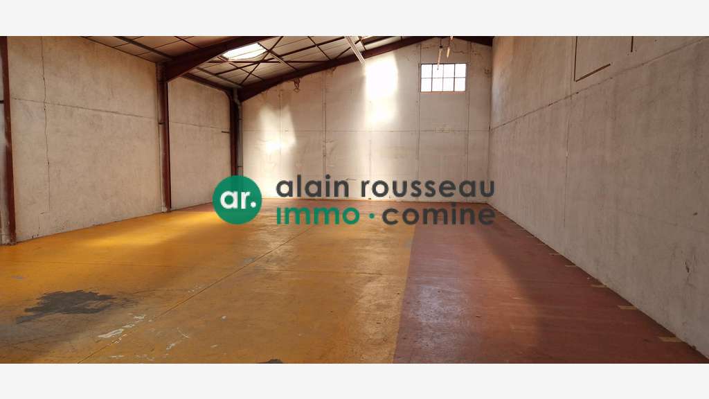 Local d'activité 1373m² à vendre à Cholet 