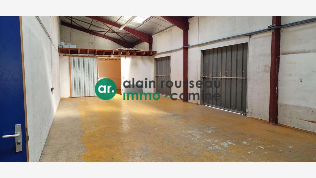 Local d'activité 1373m² à vendre à Cholet 