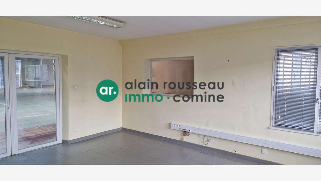 Local d'activité 1373m² à vendre à Cholet 