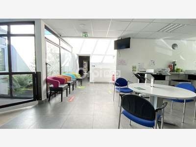 Local d'activité 1140m² à vendre à Colmar 