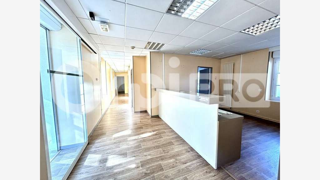 A vendre locaux pro 138m² à Compiègne centre ville