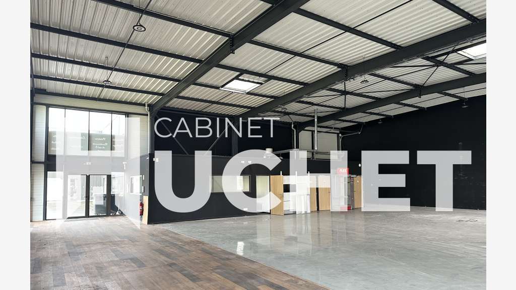 À vendre local d'activité 424m² Cormelles-le-Royal