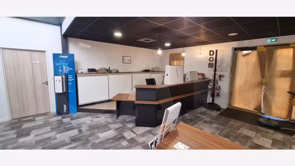 A vendre bâtiment d’activité 1 024m² à Corps-Nuds
