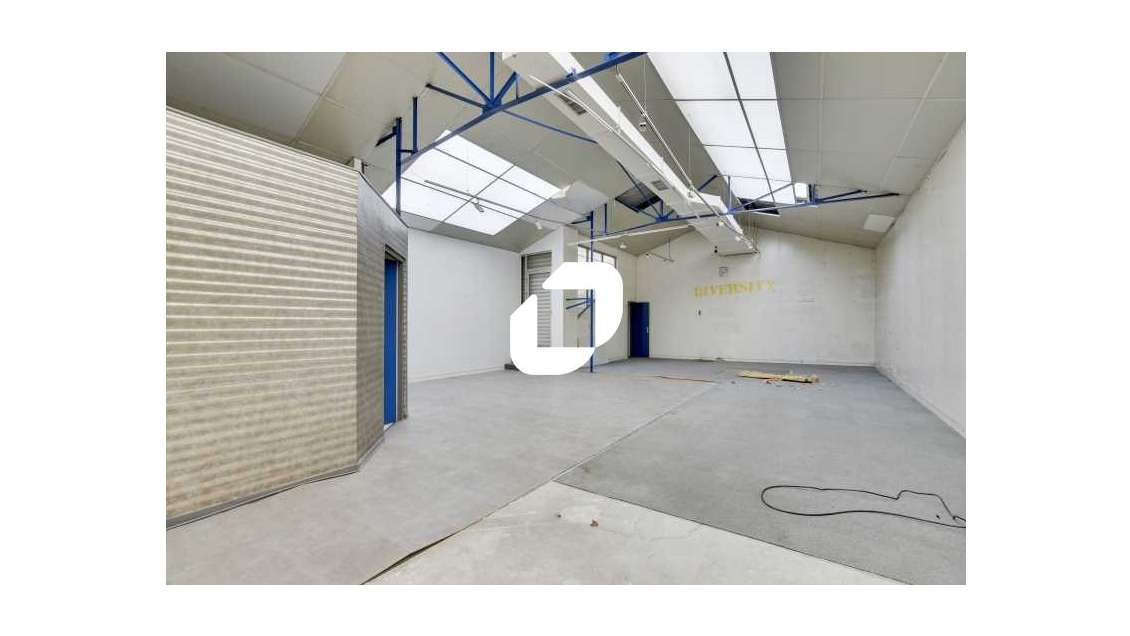 Vente Local d'activité 480m² Courbevoie