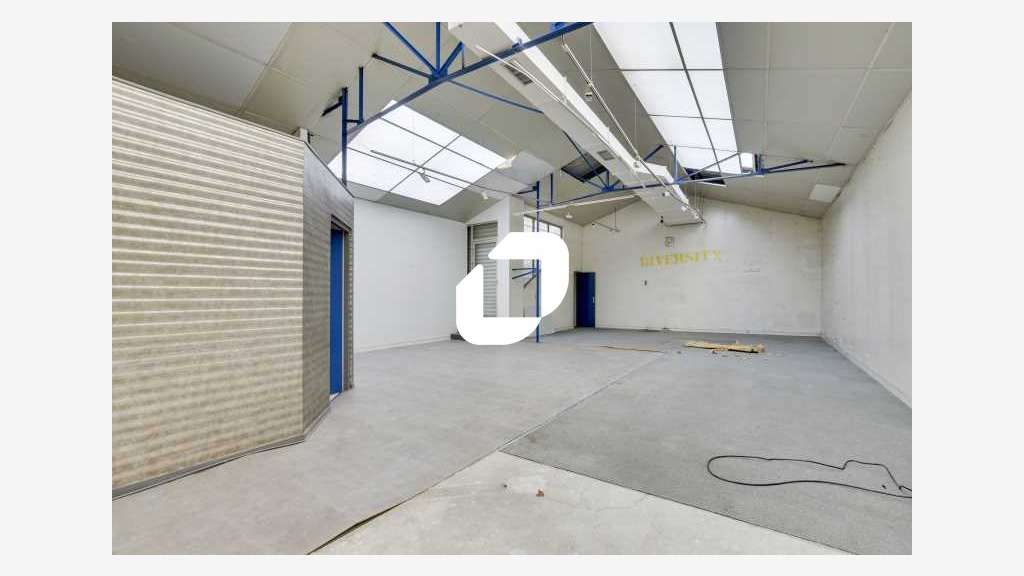 Vente Local d'activité 480m² Courbevoie