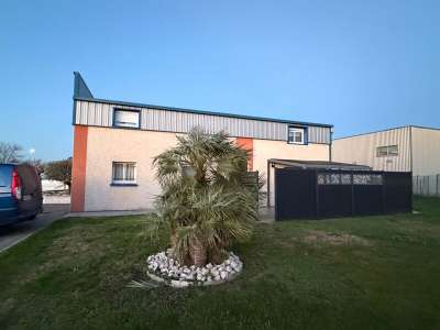 Vente bâtiment 317m² en ZI à Crémieu