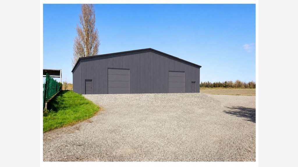 Entrepôt 836m² sur terrain 3000m² Combe de Savoie
