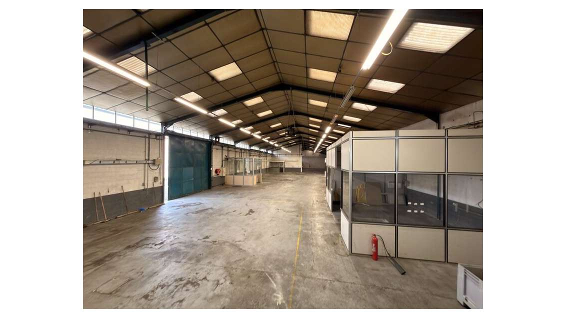 Vente Bâtiment Activité- Décines Charpieu