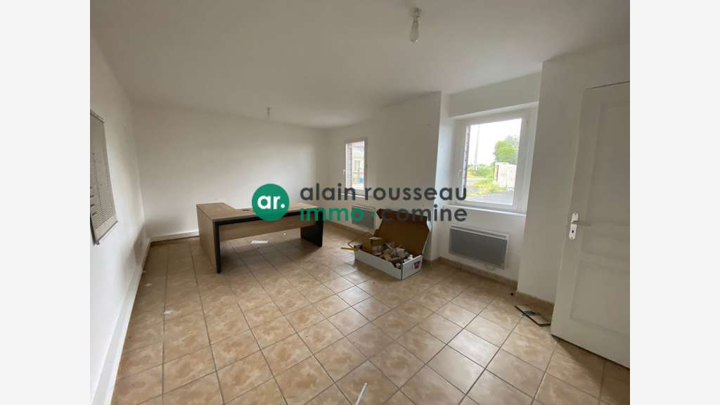 Vente entrepôt 1000m² sur 3140m² à Durtal