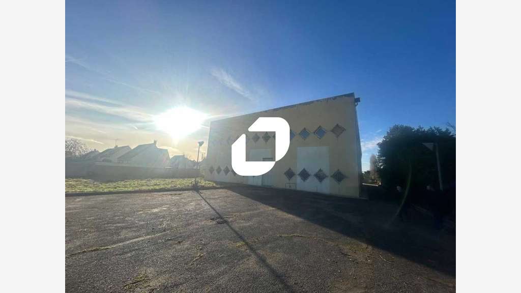 Vente Local d'activité 1530m² Eragny