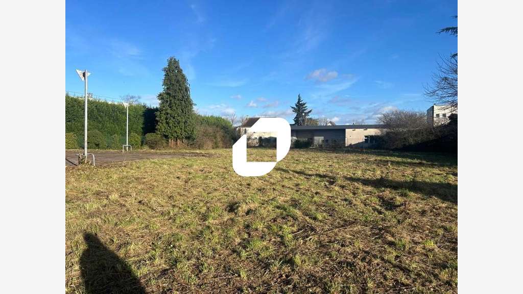 Vente Local d'activité 1530m² Eragny