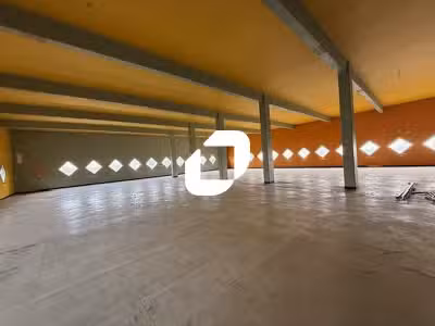 Vente Local d'activité 1530m² Eragny