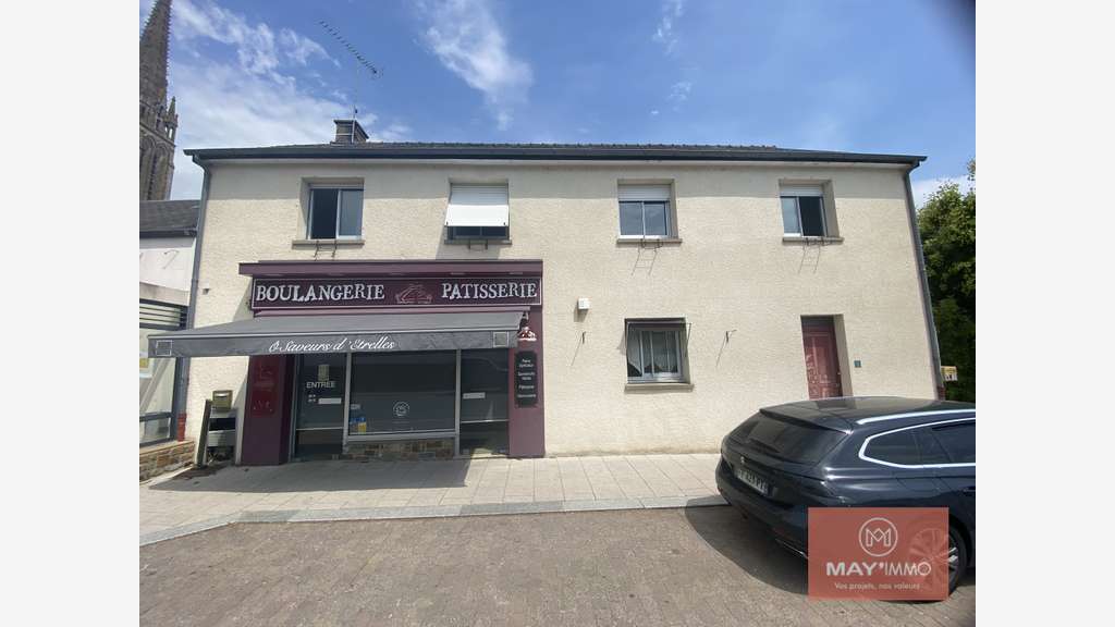 AV murs commerciaux 315m² avec logement Étrelles