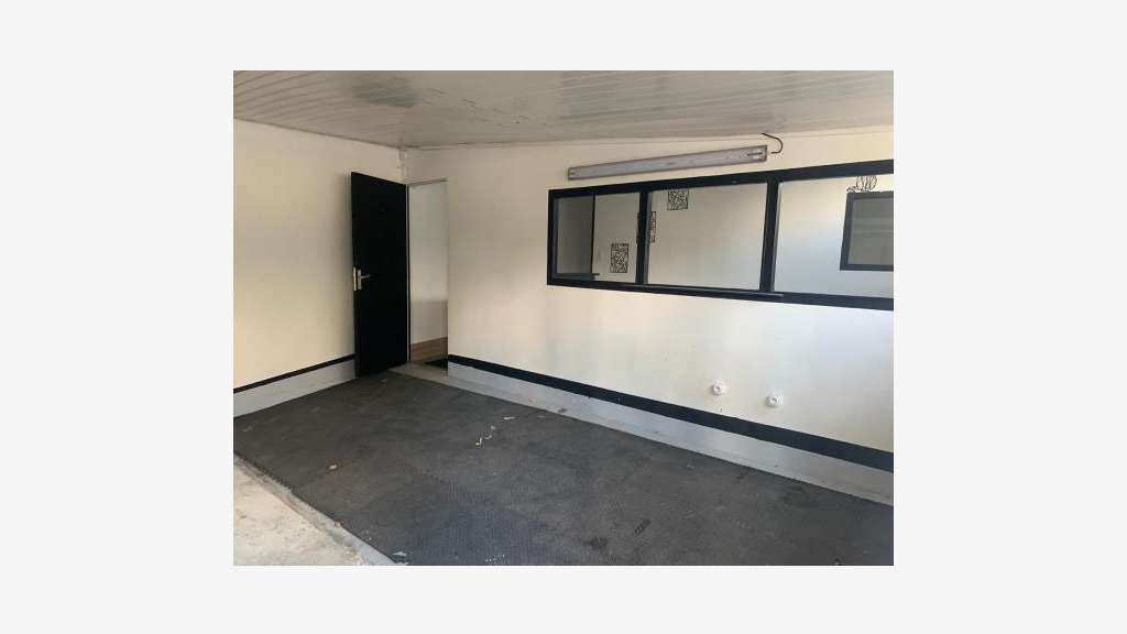 Vente local d'activité bureaux de 100m² à Figeac