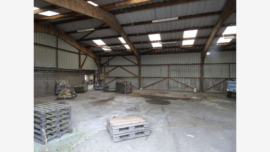 Vente entrepôt 4000m² sur 3ha proche de Flers