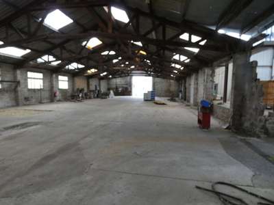 Vente entrepôt 4000m² sur 3ha proche de Flers