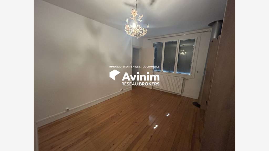 Vente local professionnel de 65m² à Fontenilles