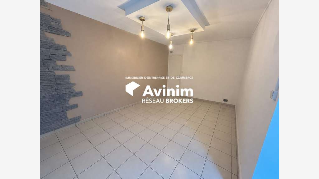 Vente local professionnel de 65m² à Fontenilles
