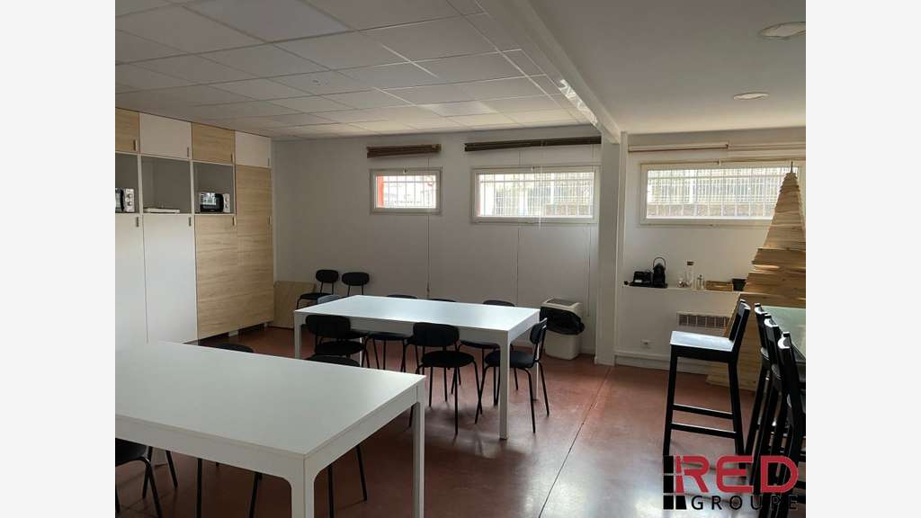 Vente bureaux 362m² et entrepôts 248m² Gardanne