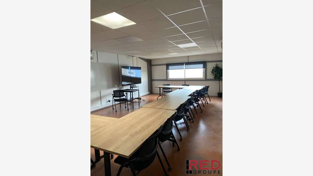 Vente bureaux 362m² et entrepôts 248m² Gardanne
