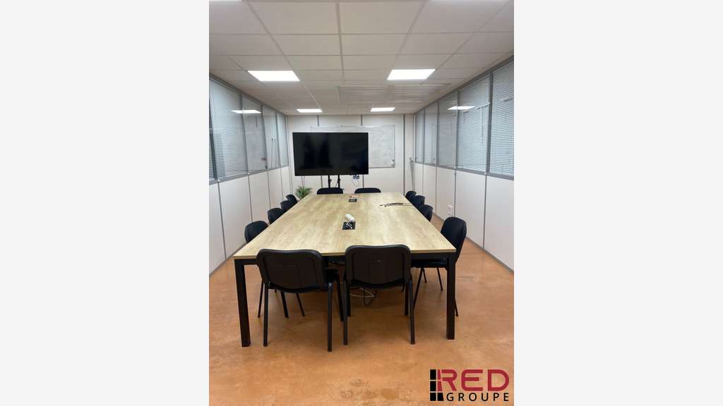 Vente bureaux 362m² et entrepôts 248m² Gardanne