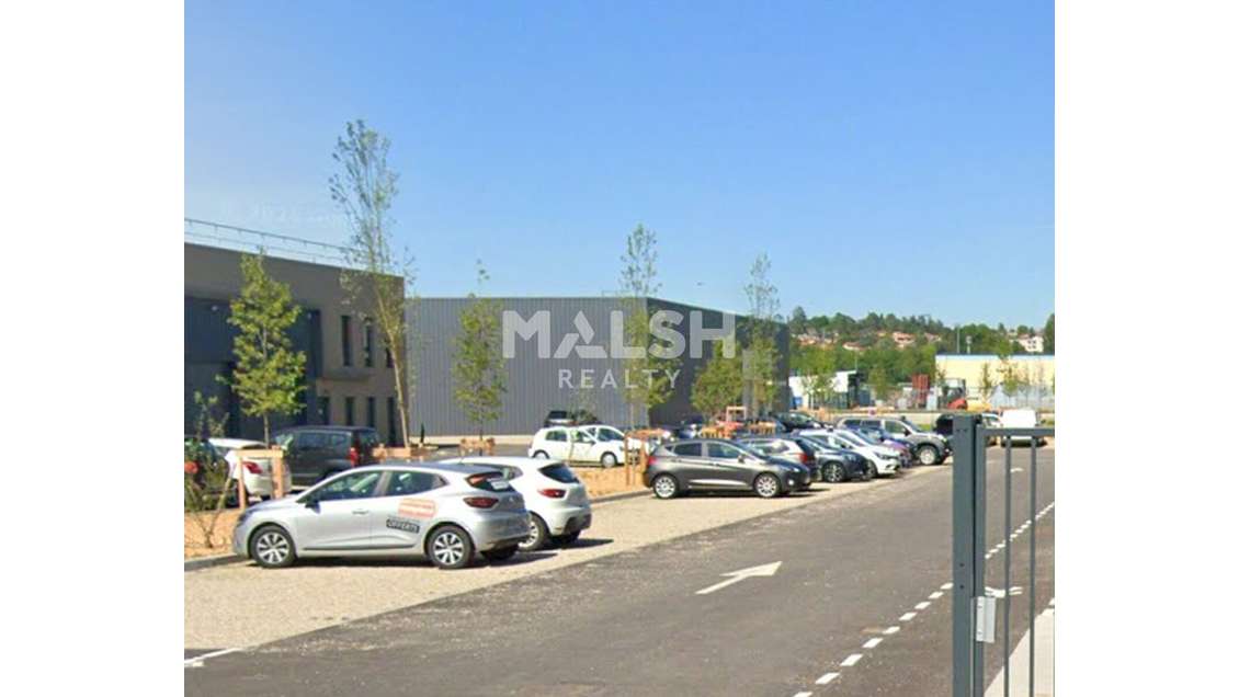 Local d'Activités à GENAY - A VENDRE OU A LOUER -