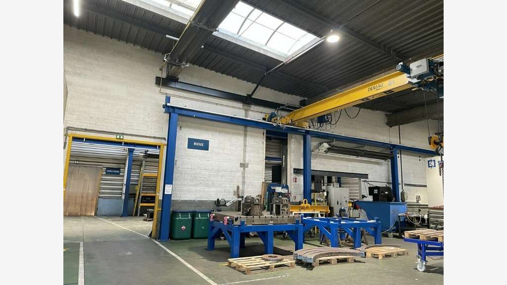 AV entrepôt 5000m² empl stratégique Grandvillars