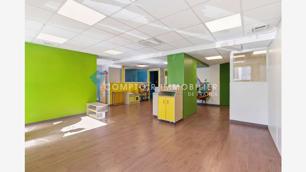 A vendre local 106m² rue Abbé Grégoire à Grenoble
