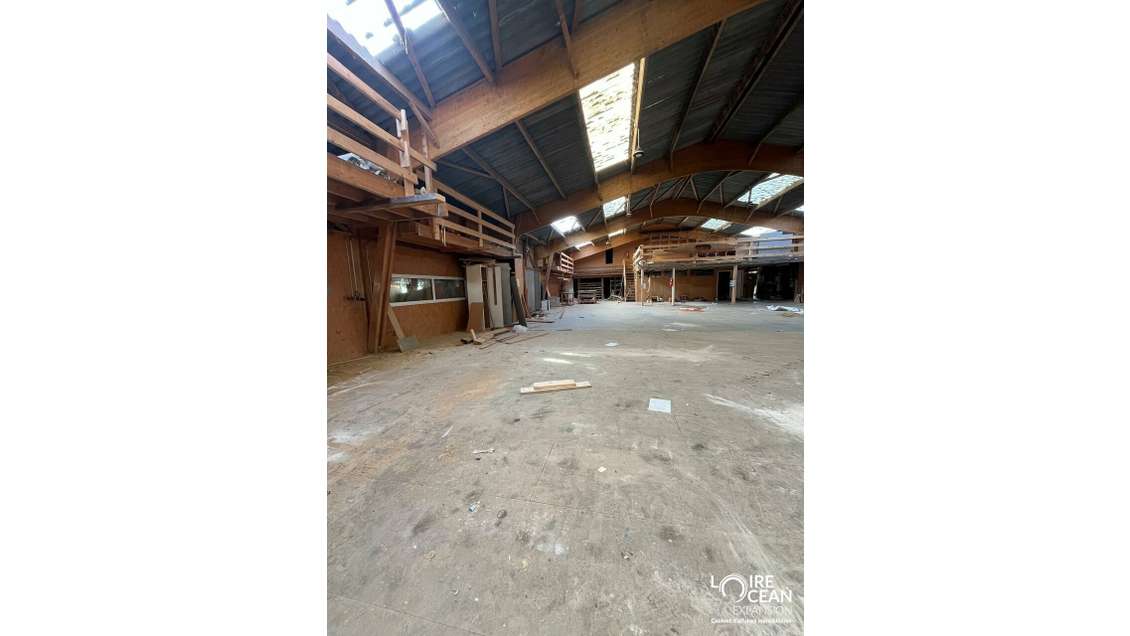 A vendre local d'activités 616m² en ZAC à Guérande