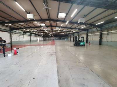À reprendre – Site industriel de 8 990 m² à Haut