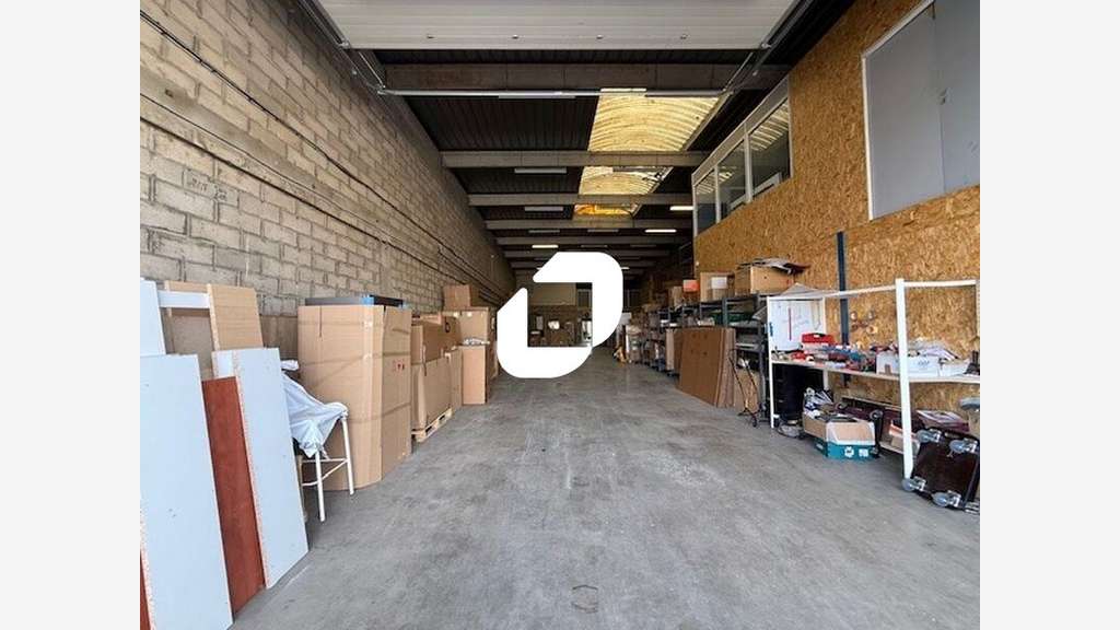 Vente Local d'activité 470m² Herouville en vexin