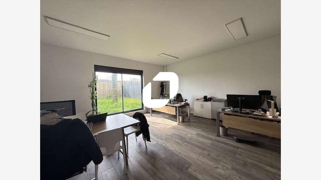 Vente Local d'activité 470m² Herouville en vexin