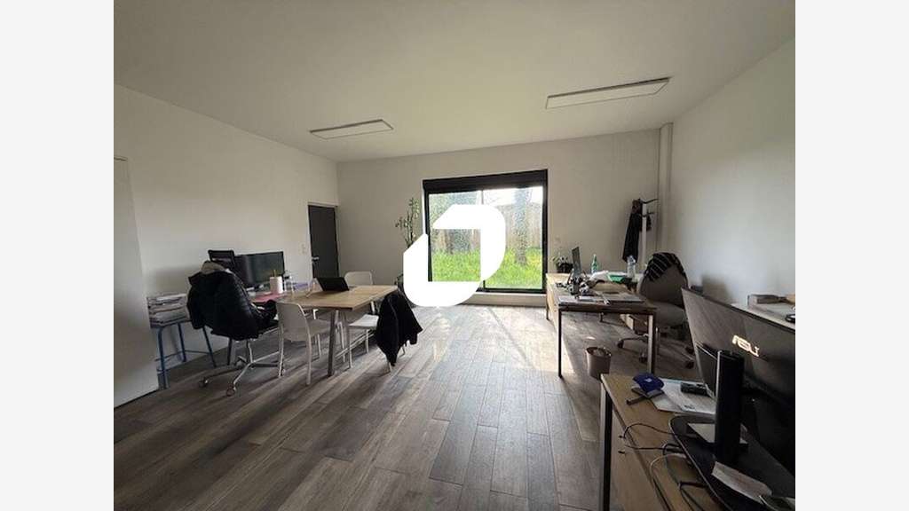 Vente Local d'activité 470m² Herouville en vexin