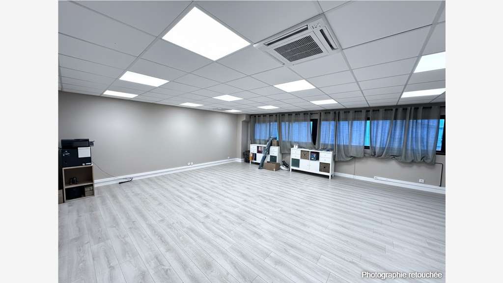 Vente local d'activité 1015m² Hyères ZI St Martin