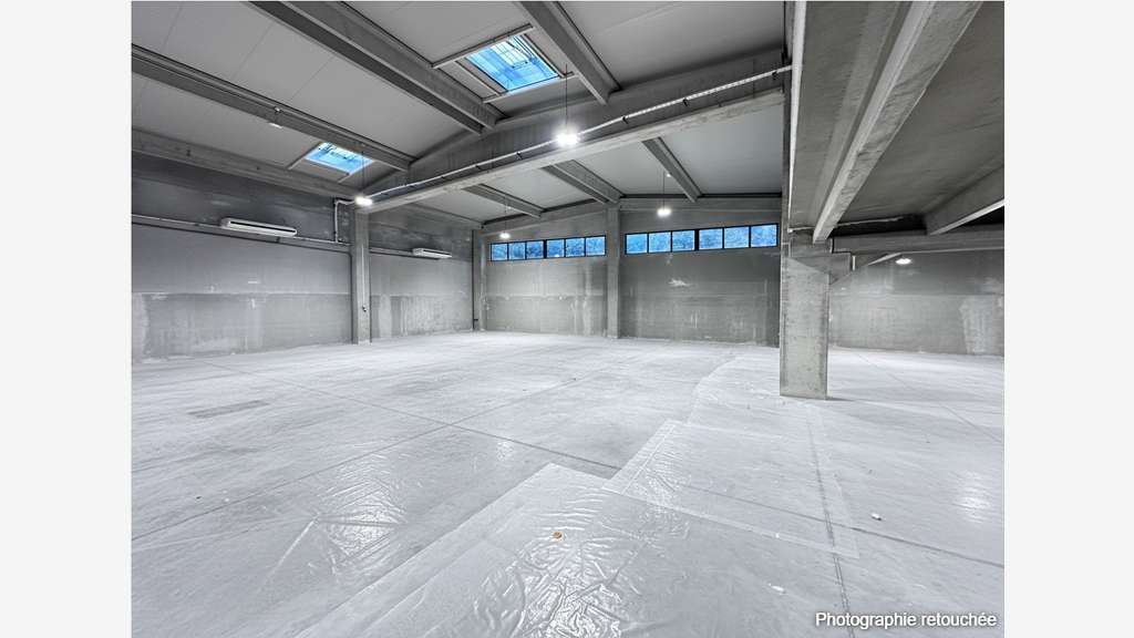 Vente local d'activité 1015m² Hyères ZI St Martin