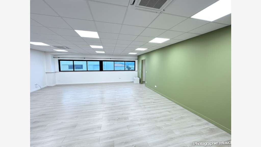 Vente local d'activité 1015m² Hyères ZI St Martin