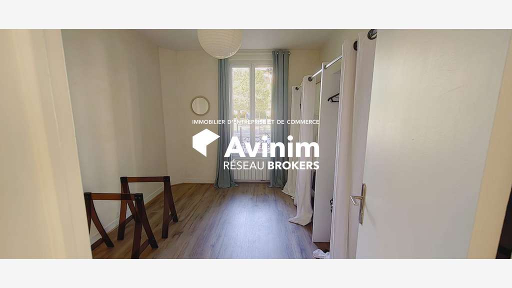 AV local d'habitation et prof Ivry rue Vanzuppe 
