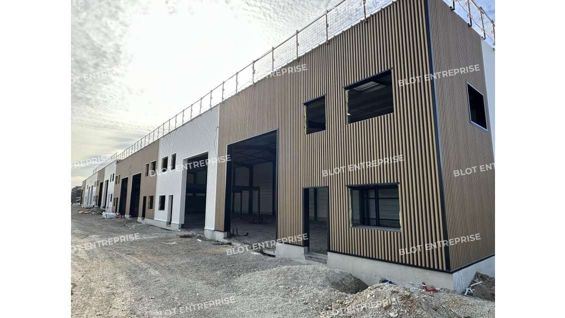 A vendre bâtiment d'activités 2629m² à Kervignac