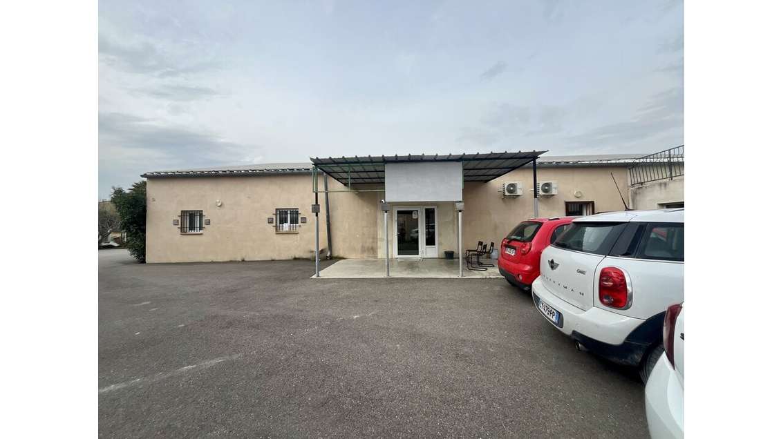 AV local professionnel 510m² l'Isle-sur-la-Sorgue