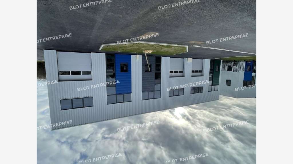 A vendre local d'activités 301m² La Chapelle/Erdre