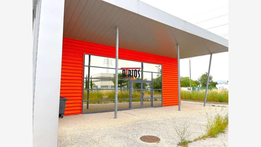 Vente local d'activité de 290m² en ZI à la Farlède