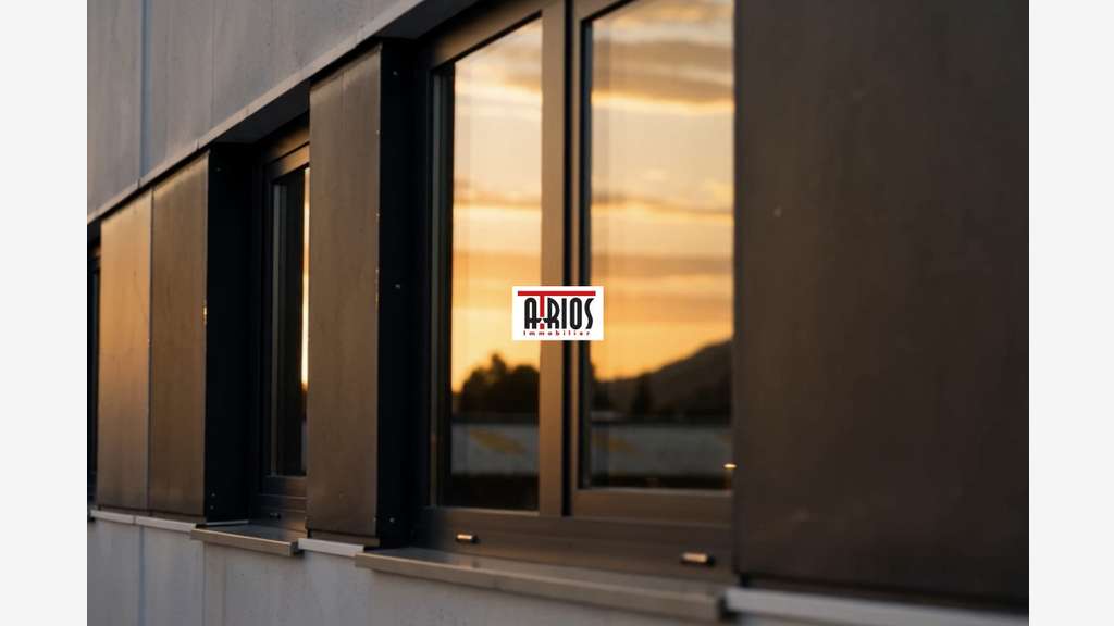 ENTREPOT NEUF 65m² PLUSIEURS SURFACES DISPONIBLES